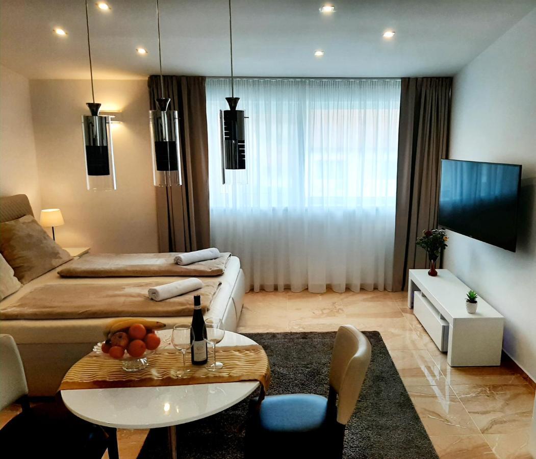 Nobless Apartments Holedna Μπρνο Εξωτερικό φωτογραφία