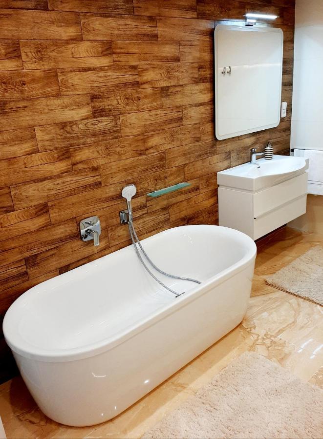 Nobless Apartments Holedna Μπρνο Εξωτερικό φωτογραφία