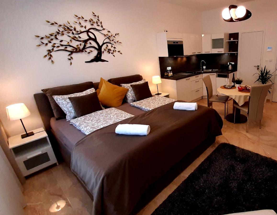Nobless Apartments Holedna Μπρνο Εξωτερικό φωτογραφία